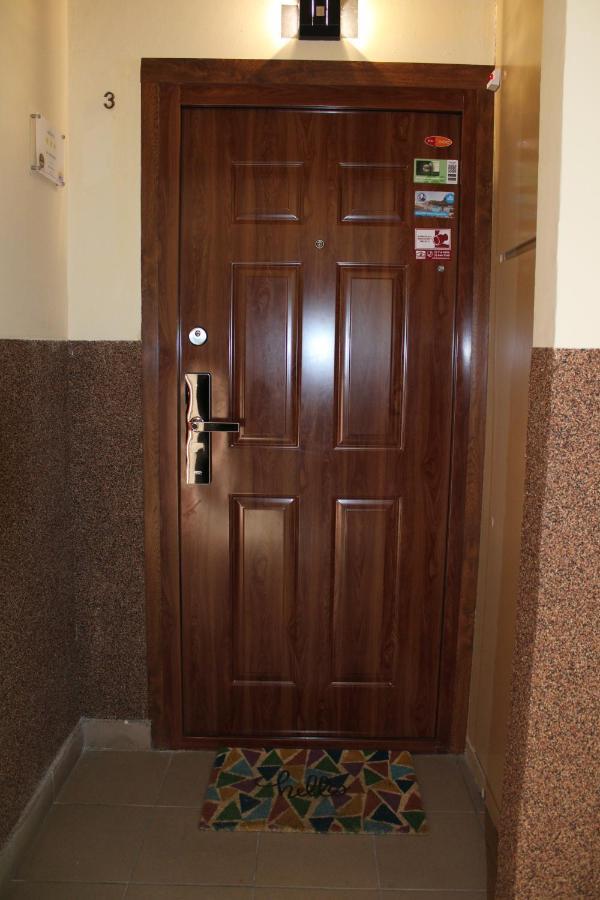 Апартаменты Izzy Apartament Мишкольц Экстерьер фото